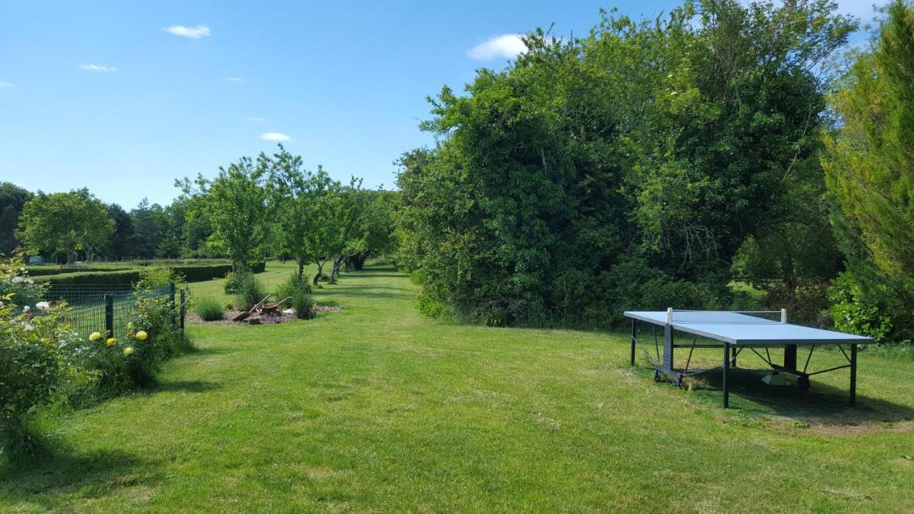 Neuville-du-Poitou ラ ロズレ Bed & Breakfast エクステリア 写真