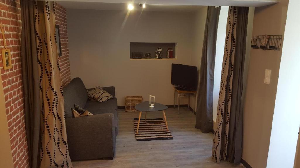 Neuville-du-Poitou ラ ロズレ Bed & Breakfast エクステリア 写真