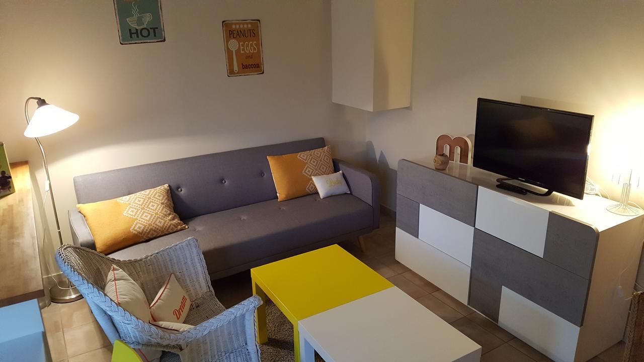 Neuville-du-Poitou ラ ロズレ Bed & Breakfast エクステリア 写真