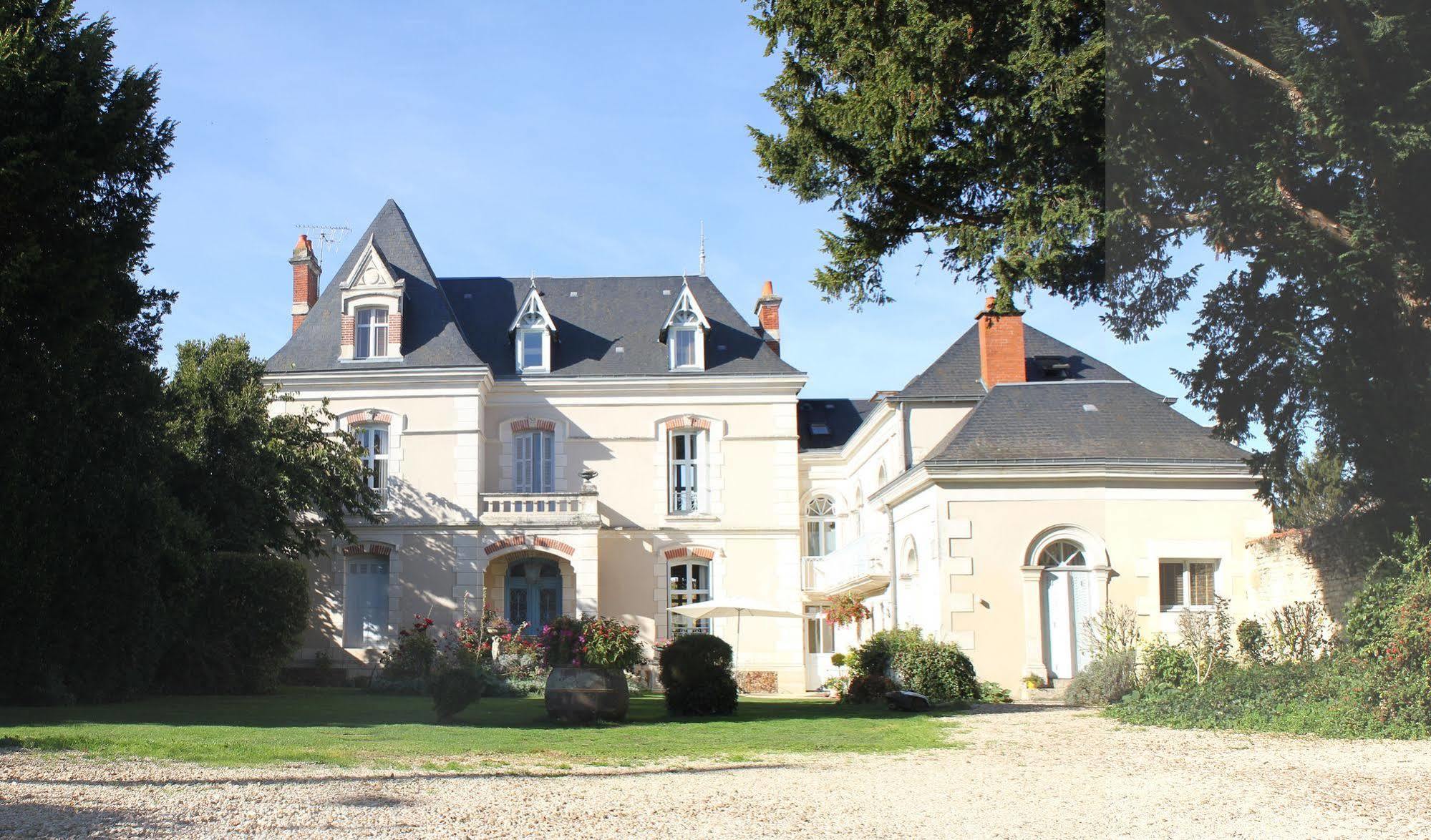 Neuville-du-Poitou ラ ロズレ Bed & Breakfast エクステリア 写真